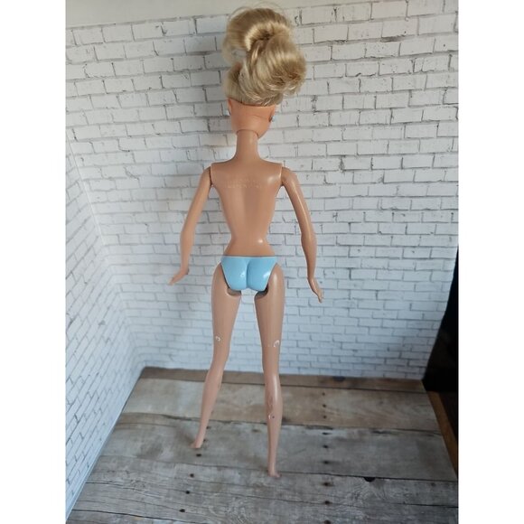 Disney Store 2010s Cinderella Blonde Princess 11.5” Fashion Doll TLC Nude - Picture 3 of 4